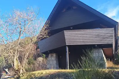 Image de Chalet de charme avec vue panoramique exceptionnelle sur les volcans d’Auvergne