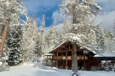 Image de Fantastic log home 10 minutes from the west entrance of Glacier National Park