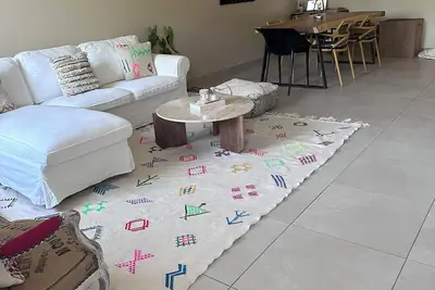 Image de Les Nuits Insouciantes - Agréable maison de Ville - Garage Terrasse ensoleillée