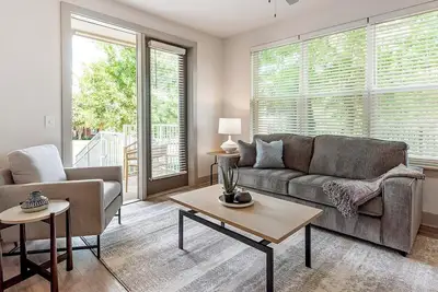 Image de Landing | Beautiful 2bd, Gym, Clubhouse