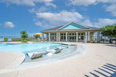 Image de Landing | Stylish 2bd, Gym, Clubhouse