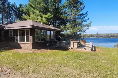 Lily Bay Lodge