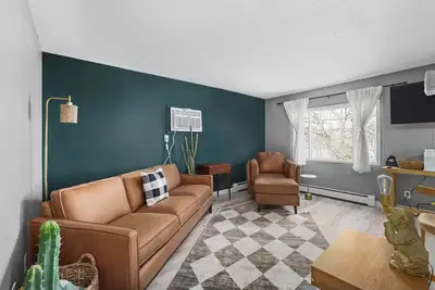 Image de Cozy 1-bedroom apartment within walking distance of the Hospital.