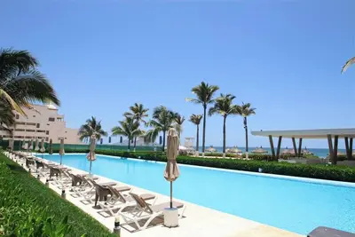 Image de Your beachfront apartment