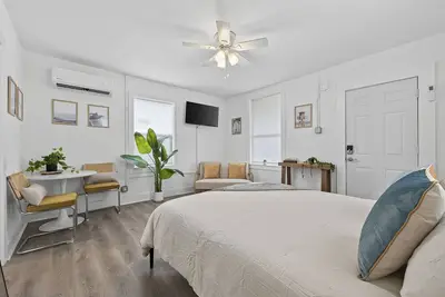 Image de Charming Private Studio Cottage Pensacola