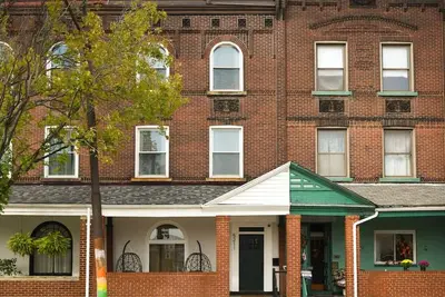 5211 Penn Ave - Bloomfield