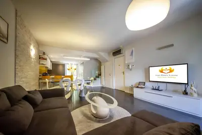 Image de Luer Prince- Terraced Villa With Lake View