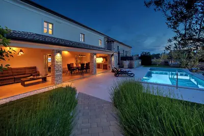 Image de Villa with pool und jacuzzi, 8 Persons, parking, near Porec