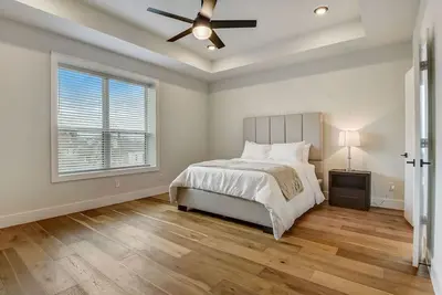 Image de Munice U Too at Trinity Grove