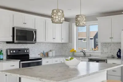 Image de Surfside Sanctuary at Gooch's Beach