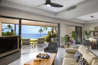 Image de Beachfront & Modern | Makena Surf A102