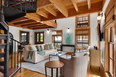 Image de Charming Pied-et-Terre-1- Minute to the Beach and Pool