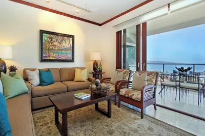 Image de Elevated 4th Floor Ocean Views