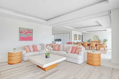 Image de Harbor Hummingbird Haven - 3-bedroom condo with marina views