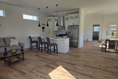 Image de Modern New Construction in Fountain Square near downtown Indianapolis - Sleeps 7