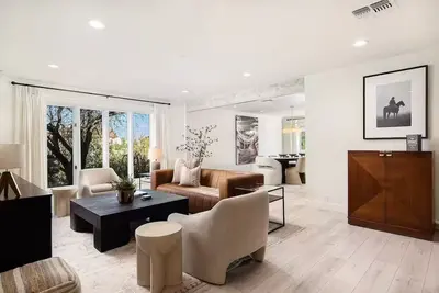 Image de High-Style - Camelback Views - Heated Pool - 3 King beds +