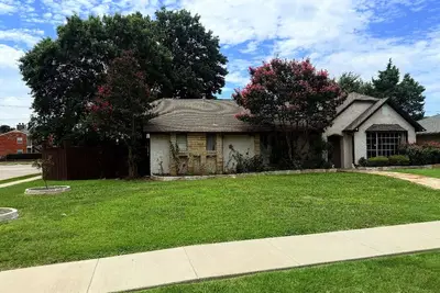 Image de 3-bedroom house in Plano with Coy pond, fitness equipment,