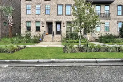 Image de Savannah Riverfront Retreat