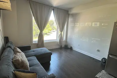 Image de Bright and Beautiful 2-Bedroom Townhouse Retreat