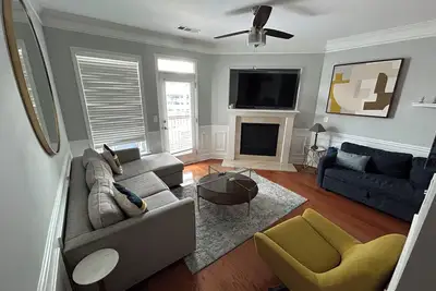 Image de Comfy and Modern 3-bedroom townhome in heart of Atlanta