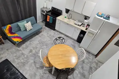 Image de Cozy 2-bedroom Tiny home in amazing Coleman, just a 3 blocks from downtown.