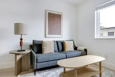 Image de Blueground | South Shattuck, view, nr Berkeley Art Museum