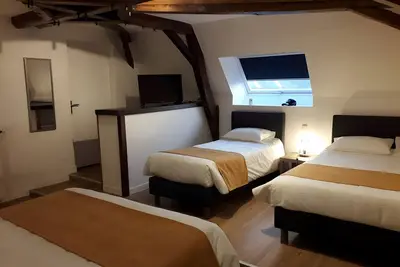 Image de Chambres d'hôtes 'Chambres Porshe' avec terrasse et jardin communs