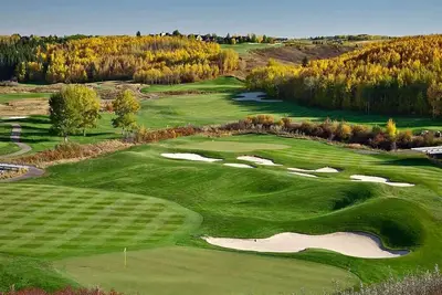 Image de 2br Stylish & Private Suite! Free Banff Pass, Netflix, Parking! Se Calgary!