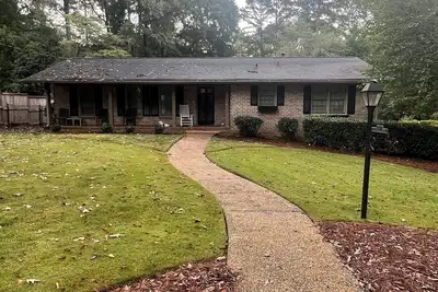 Image de 2-bedroom house in quiet neighborhood near Uga campus and downtown Athens
