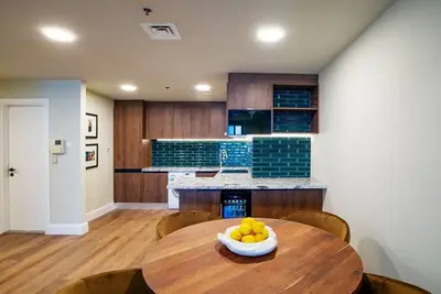 Image de Chic 2br with full palm view in Marina Dubai