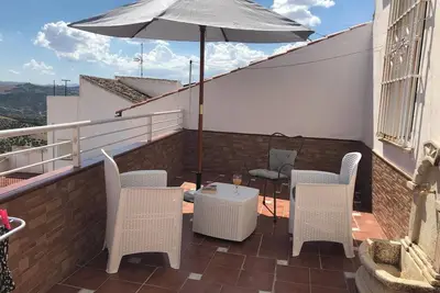 Image de Quirky but stylish townhouse, heart of the old town, stunning views from terrace