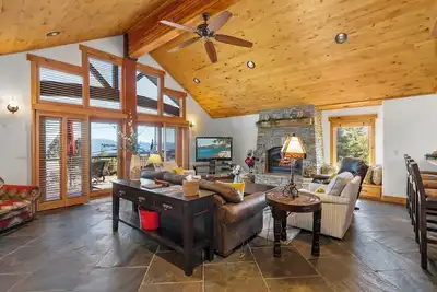 Image de Work From Tahoe! | Lodge w/ King Suite, Guest Passes, Near Golf, Lake & Trails