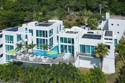 Image de Casa Mare, SolVillasUSVI  Modern Home on St John