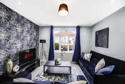 Image de Exquisite London Home - Parking - Sleeps 10
