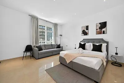 Image de Yacht Bay Tower - 1min to Metro, Tram and 5min to Beach and 5min to Marina Mall