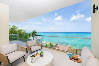 Image de Sands #6: New Luxury 7 Mile Beach Condo w/Rooftop Pool & Private Beach Deck