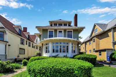 Image de Spacious 6-bedroom house in Buffalo with Parking