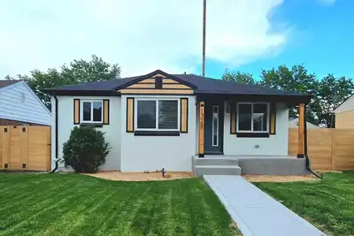 Image de 4-bedroom house in Denver