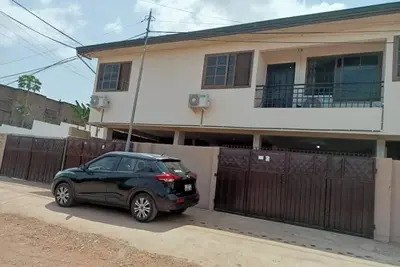 Image de Modern and Unique 2 Bedroom Home