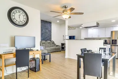 Image de Sandia Foothills Access! Townhome 5 Mi to Uptown