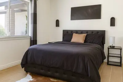 Image de Spacious 4-Bedroom Retreat – Perfect for Groups & Families