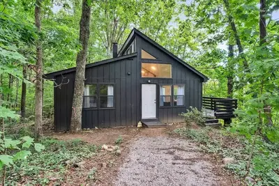 Image de Peaceful Treetop Bungalow on Cumberland Plateau