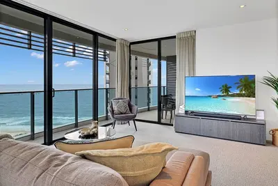 Image de Luxury Oceanview Retreat Oracle Tower 1 Level 24