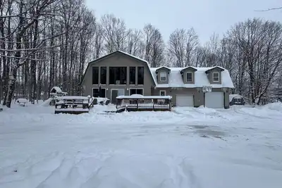 Image de Spacious Cabin in Lotn- Great for Orv, Snowmobile, Golf, Ski or family getaways!