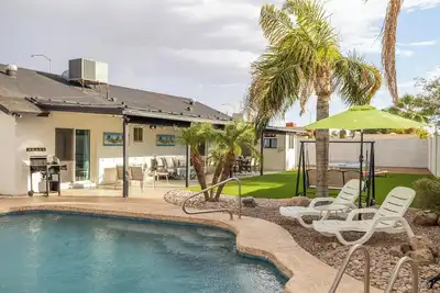 Image de Stylish: Family Fun in the Sun! 3br Home with Pool & Patio in Beautiful Ne Mesa