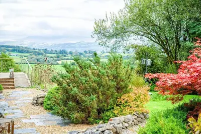 Image de West Barn - 2 Bedroom Cottage - Llandeilo