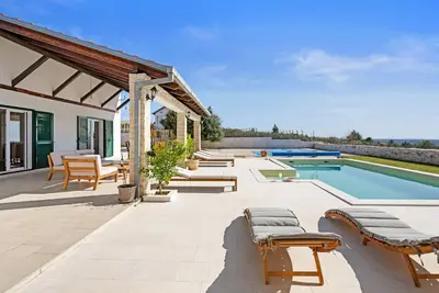 Image de Villa MilaMar by Villas Guide