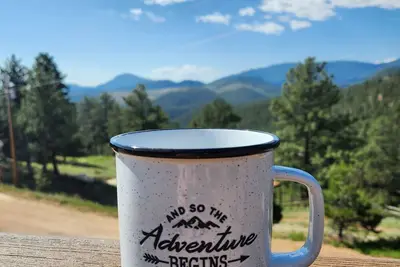 Image de Magpie Perch\n3-bedroom cabin with mountain views in Bailey, Colorado