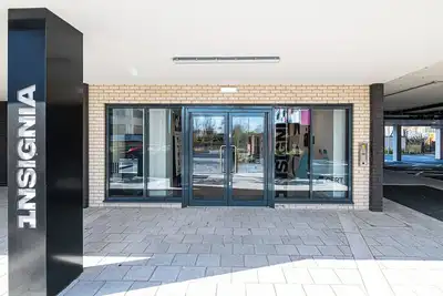 Image de Insignia by Guestz