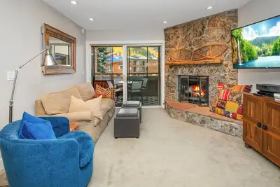 Image de Modern Vail Condo, steps to Free Shuttle | Sf202